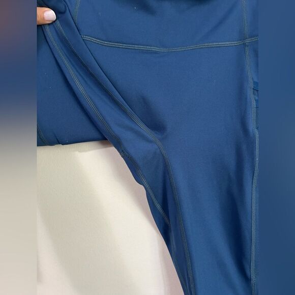 Fabletics Leggings  - Picture 5 of 8